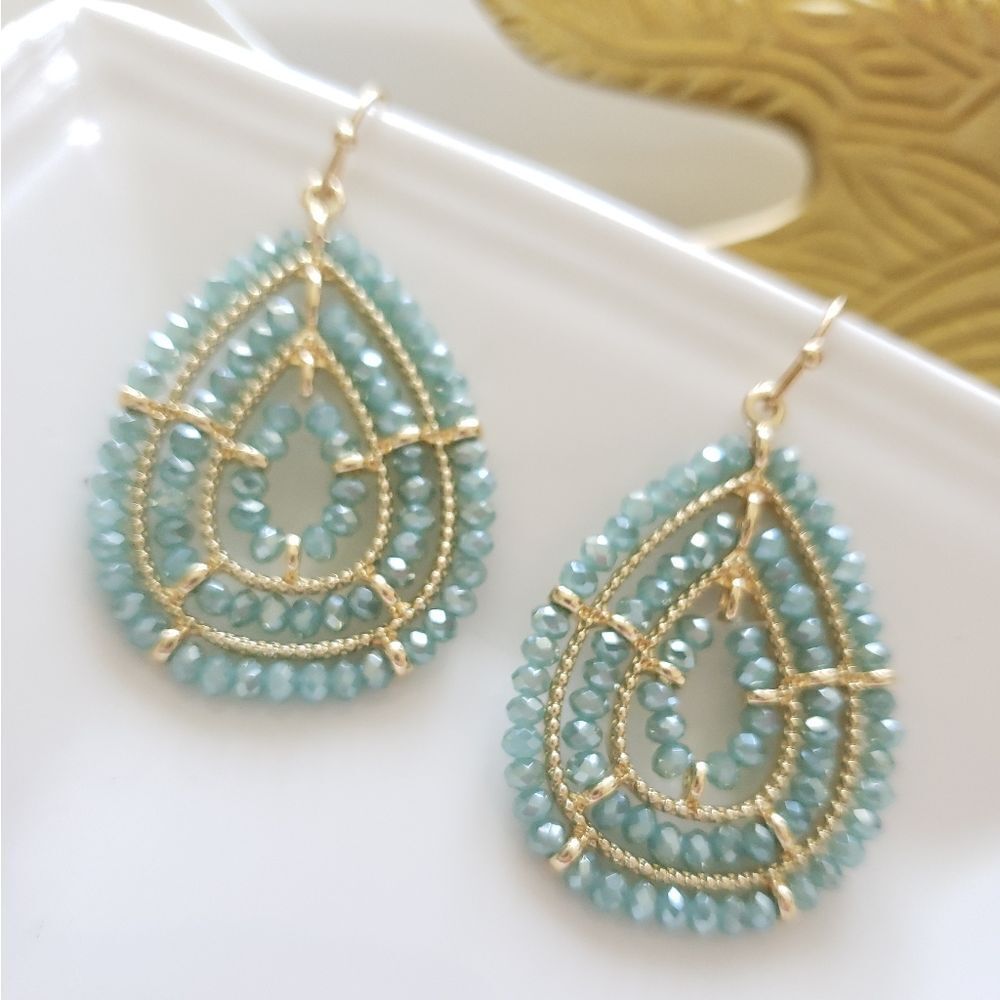 New! FP Glass Stones Dangle Earrings - Picture 2 of 12